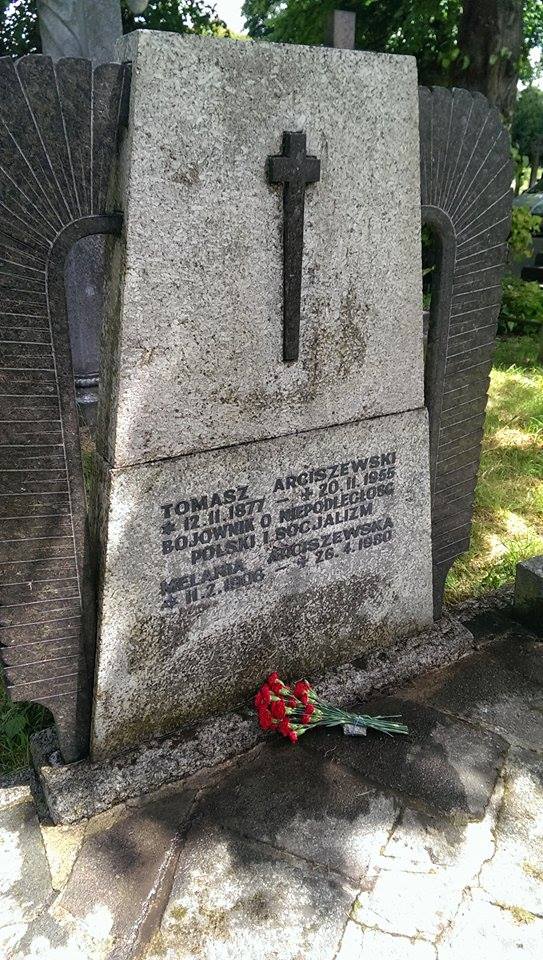 10413335_833832136645974_6158281413276935601_n