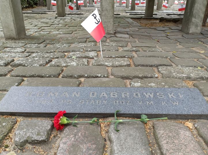 Roman Dabrowski - Grob.jpg